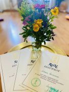 Zertifikate nach dem Reiki-Seminar bei Niritya in Saarbrücken, Saarland